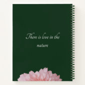 Schitterende, roze wildbloemen op donkergroene ach notitieboek (Achterkant)