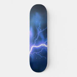 Schokende bliksem met laag Sneakers Skateboard