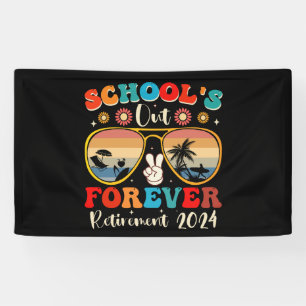Scholen sluiten voor altijd Gepensioneerde leraar Spandoek