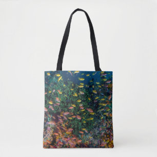 Scholen vissen zwemmen in rif tote bag