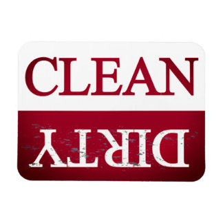 Schone, vuile magenta vaatwasmachine magneet