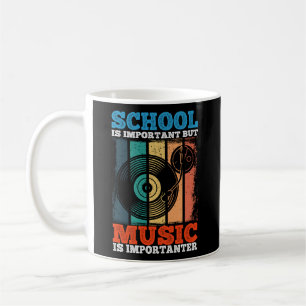 School is belangrijk, maar muziek is belangrijk vo koffiemok