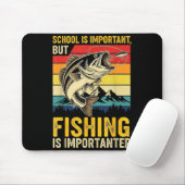 School Is Imrtant But Fishing Is Imrtanter Fish B  Muismat (Met muis)