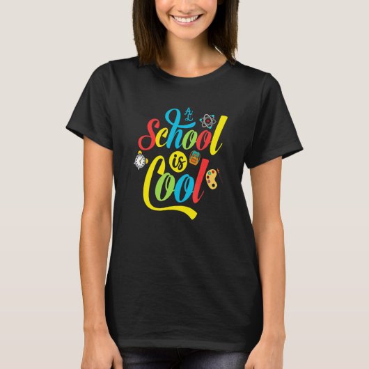 School is leuk t-shirt (Voorkant)