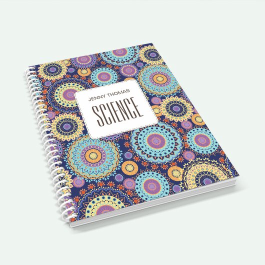 Schoolonderwerp gepersonaliseerd kleurrijk notitieboek