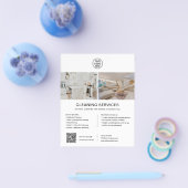 Schoonmaakdiensten Aangepaste Logo Witte QR Flyer (Enkel)