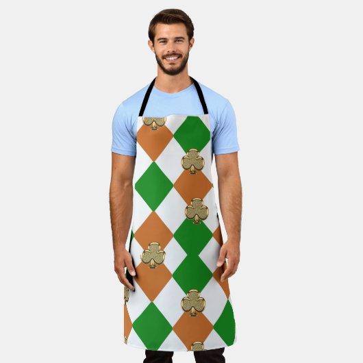 schort van groene oranje klaver (Gedragen)