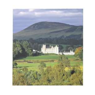 Schotland, Tayside, Blair Castle. In een smaragdgr Notitieblok