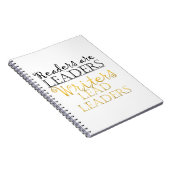 Schrijvers leiden het Notitieboek Leiders (Rechterzijde)