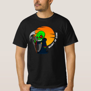 schrik van het donkere t-shirt
