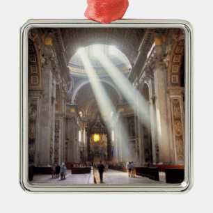 Schuddelen van zonlicht vloeien door de ramen metalen ornament