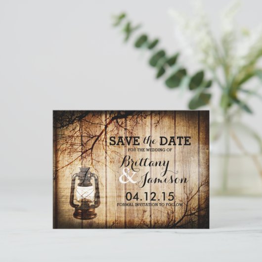 Schuur Houten Lantaarn Rustiek Save the Date Aankondigingskaart (Staand voorkant)