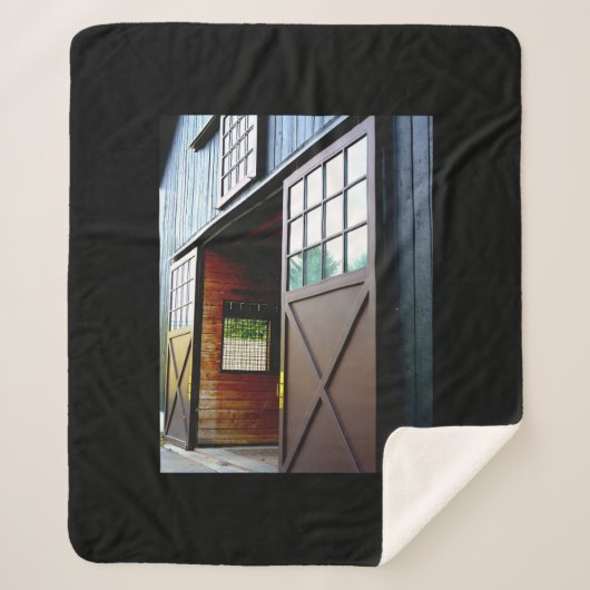 Schuurdeur perspectief sherpa deken (Voorkant)