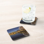 Science World en CBD weerspiegeld in False Creek, Bier Onderzetter (Rechterzijde)