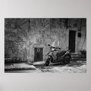 Scooter in zwart en wit poster