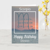 Scorpio Zodiac Fun Quote Blue and White Birthday Kaart (Gele Bloem)