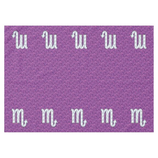 Scorpio Zodiac Sign on Fuchsia Digital Camo Tafelkleed (Voorkant (Horizontaal))