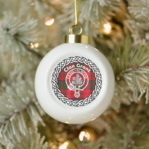 Scottish Clan Grant Tartan en Crest Keramische Bal Ornament