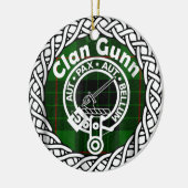 Scottish Clan Gunn Tartan en Crest Keramisch Ornament (Links)