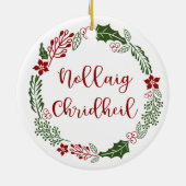 Scottish Merry Kerstmis Wreath, Nollaig Chridheil Keramisch Ornament (Achterkant)