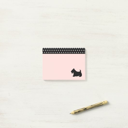 Scottish Terrier Post schrijft Post-it® Notes (Op bureau)
