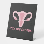 SCOTUS Abortus Ban Protest Reclamebord Met Voetstuk (Voorkant)