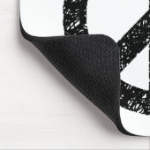 Scribble Stenciled Peace Symbol - Zwart op wit Muismat (Hoek)