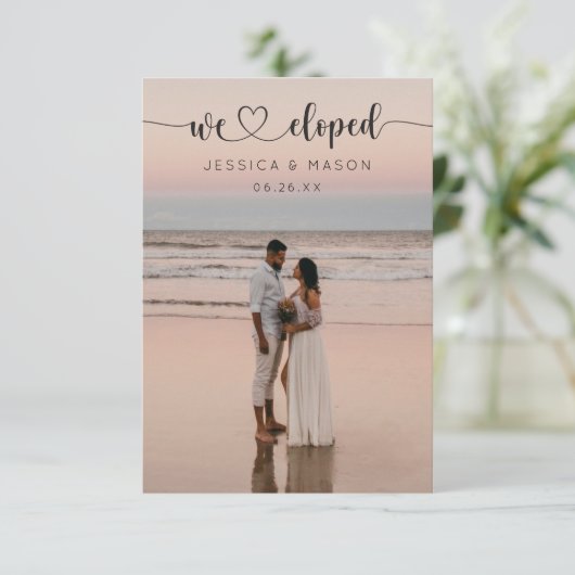 Script de coeur simple Nous avons Elopé Invitation (Debout devant)