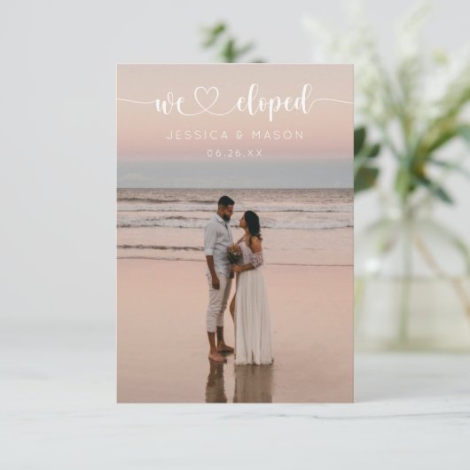 Script de coeur simple Nous avons Elopé Invitation (Debout devant)