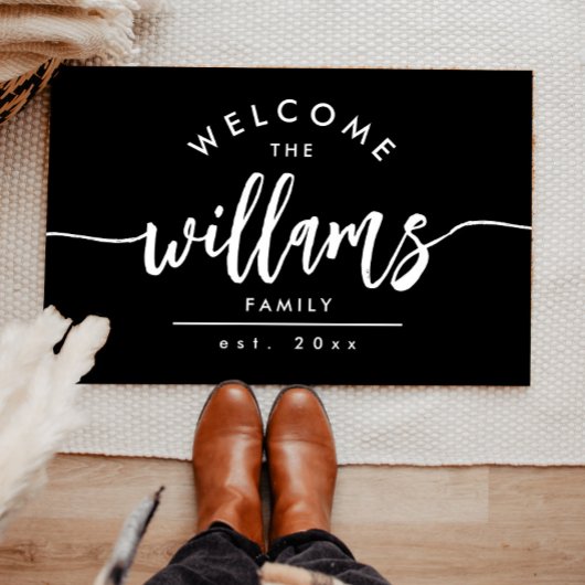 Script Familienaam Modern Zwart Gepersonaliseerd Deurmat