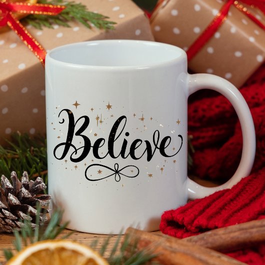 Script moderne "Believe" Café de Noël Mug