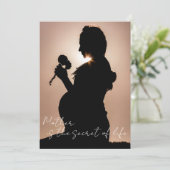 Script moderne et carte de vacances photo mère (Debout devant)