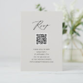 Script moderne gris élégant Simple QR Wedding RSVP (Debout devant)
