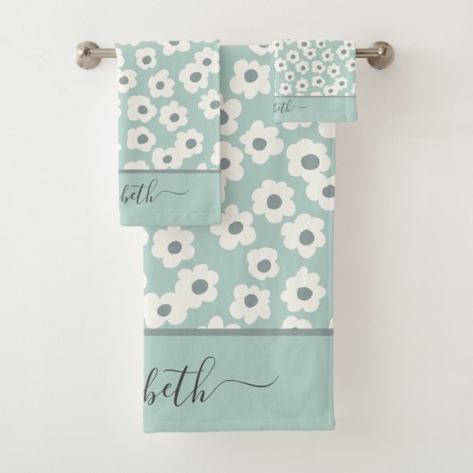 Script Monogram Boho Sage Groen Wit Grijs Bloem Bad Handdoek (Insitu)