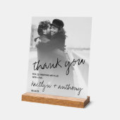 Script noir et blanc moderne Mariage minimaliste (Angle)