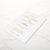Script Swash Calligraphy Weddenschap Gold Folie Uitnodiging (Gedraaid)