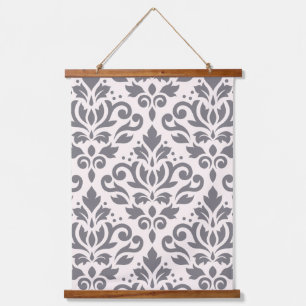 Scroll Damask Groot Patroon Grijs op Crème Hangend Wandkleed