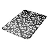 Scroll Damask Large Pattern White op Black Badmat (Gekanteld)