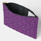 Scroll Damask Pattern Lt op DK Plum Etui (Open)