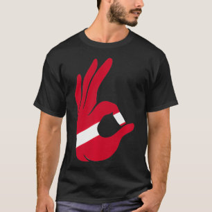 Scuba duiken vlag hand ok teken scuba duiker 2 t-shirt