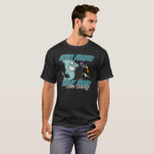 Scuba duikt boeddy Fun design met haai en scuba T-shirt (Voorkant volledig)
