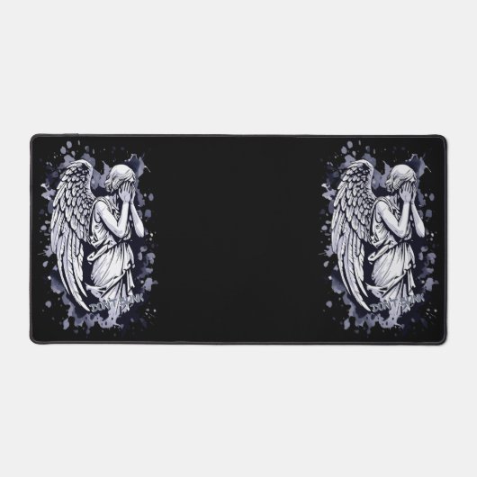 Sculpture d'un ange larmant - avec des éclaboussur (Recto)