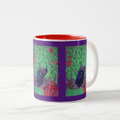 Se taper dans la tasse des tomates (Devant droit)