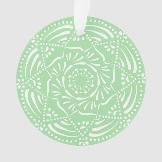 Seafoam Mandala Ornament (voorkant)