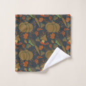 Seamless pattern Pumpkin & carrot dark background Bad Handdoek (Wasdoekje)
