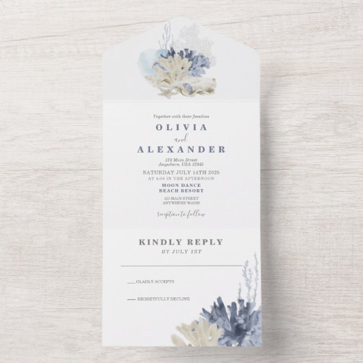 Seashell Beach blauwe bruiloft uitnodiging (Binnen)