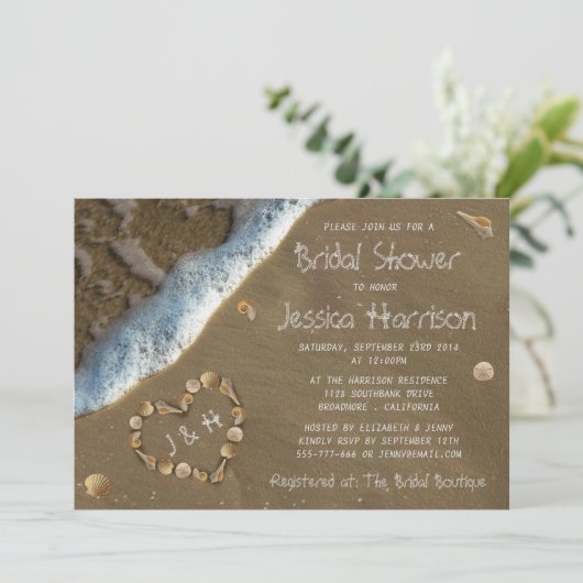 Seashell Heart Beach Invitations de douche nuptial (Debout devant)
