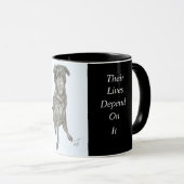 Secourir des tasses avec un message de protection  (Devant droit)