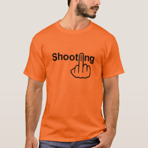 Secousse de tir de T-shirt