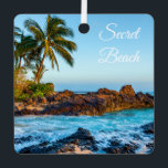 Secret Beach, Maui, Ornement en métal Carré<br><div class="desc">Spectaculaire Maui s'est souvenu d'un de ces beaux ornements de vacances. Cette plage secrète est une magnifique plage de Maui. L'envers offre une vue sur le cratère de Molokini depuis Secret Beach. Aussi connue sous le nom de Pa'ako Beach. Modifier la date de l'année à la date de visite actuelle....</div>